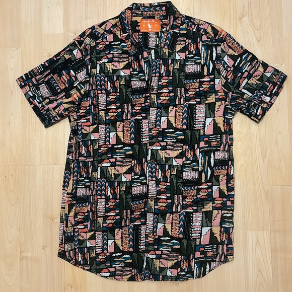 Lightweight Patterned Button Down - Picture 1 of 7